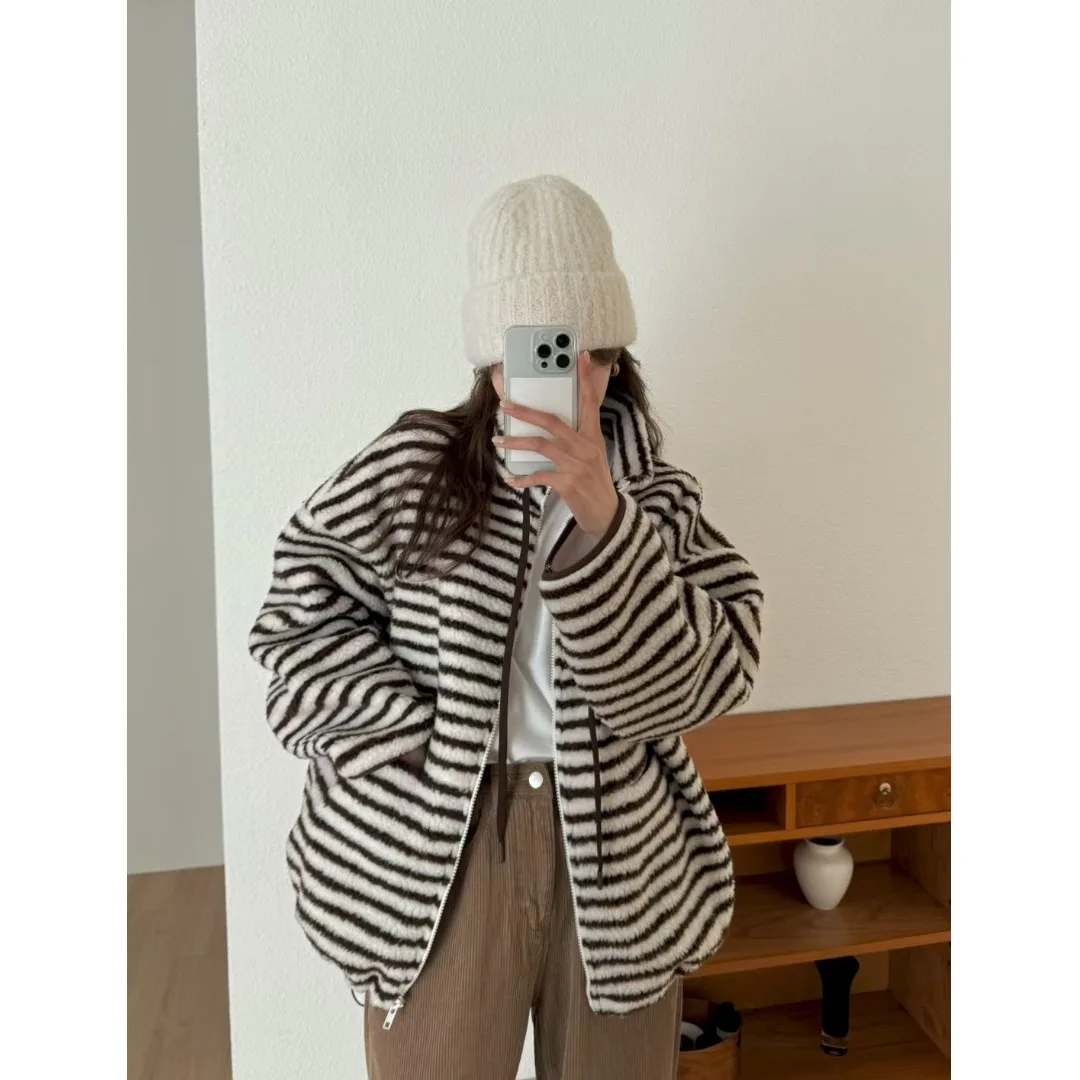 Chic Winter Women's New Arrival Long Sve Striped Lazy Sle Zipper Design Coat Fre Youthful Korean Faion Outerwear