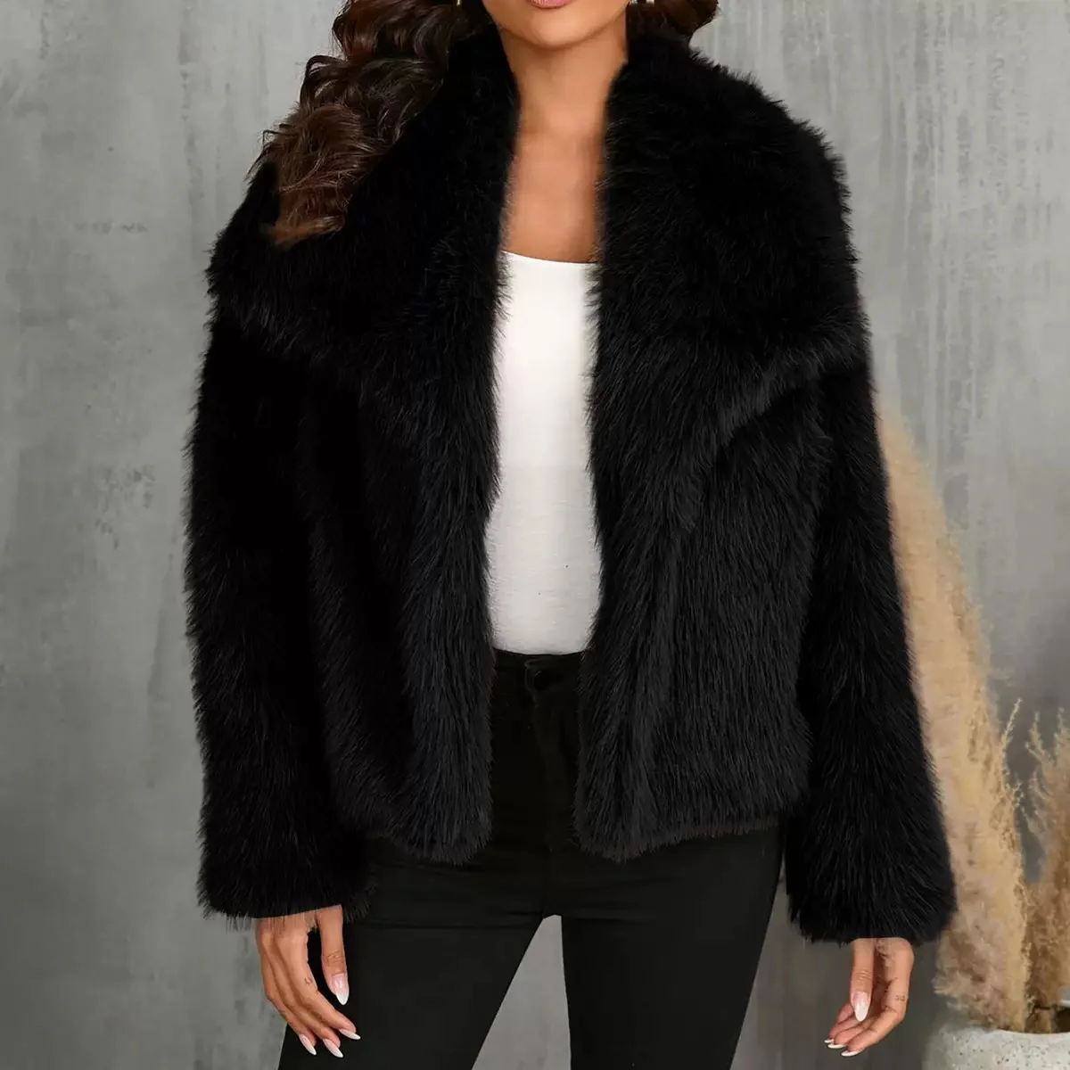 Fashionable Short Artificial Fur Jacket Large Collar  Fur Women's Puffy Plush Coat Commute Style Long Sleeve Loose Fit