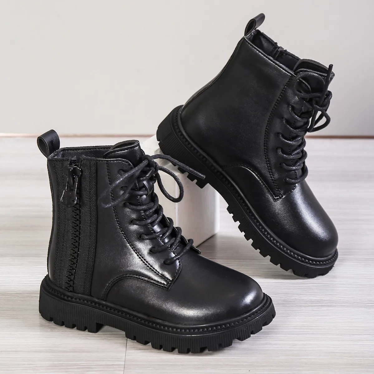 

Детские ботильоны для девочек, новинка 2023 года, осень-зима, детские кожаные ботинки с боковой молнией, нескользящие простые праздничные ботинки принцессы для девочек, возраст 3–8 лет