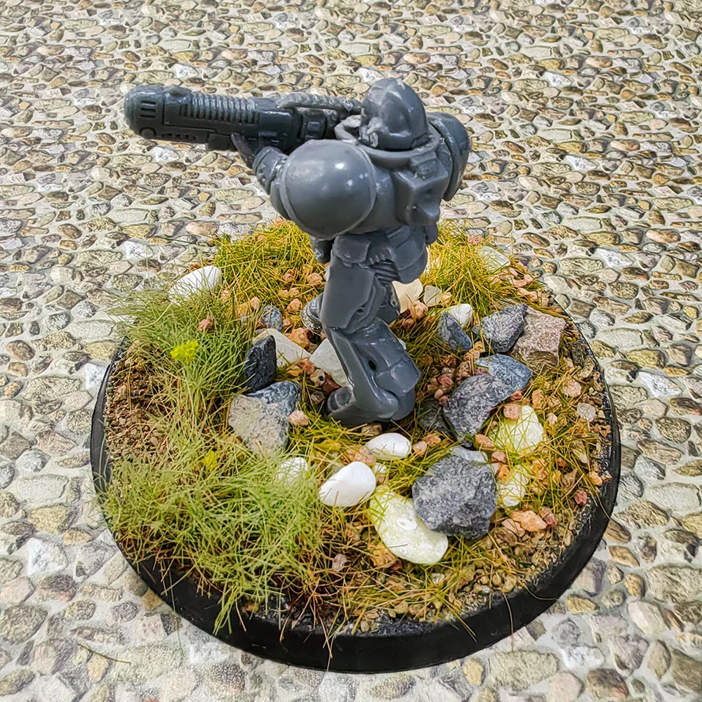 หญ้าเทียมขนาดเล็ก 50 กรัม/ถุง พร้อมหิน สำหรับชุดจำลองสถานการณ์สงคราม สำหรับงาน HO OO N รถไฟจำลอง/ฉากทหาร/ไดโอรามา