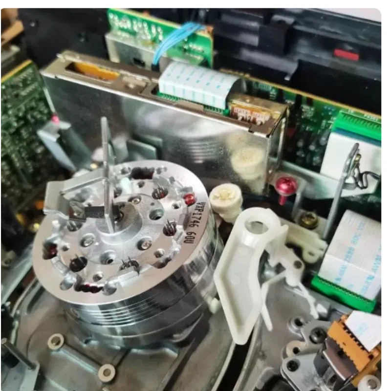 6 Head Stereo VHS VCR Vintage Cassette Video Recorder for Old Tape Playback and Recording view 4