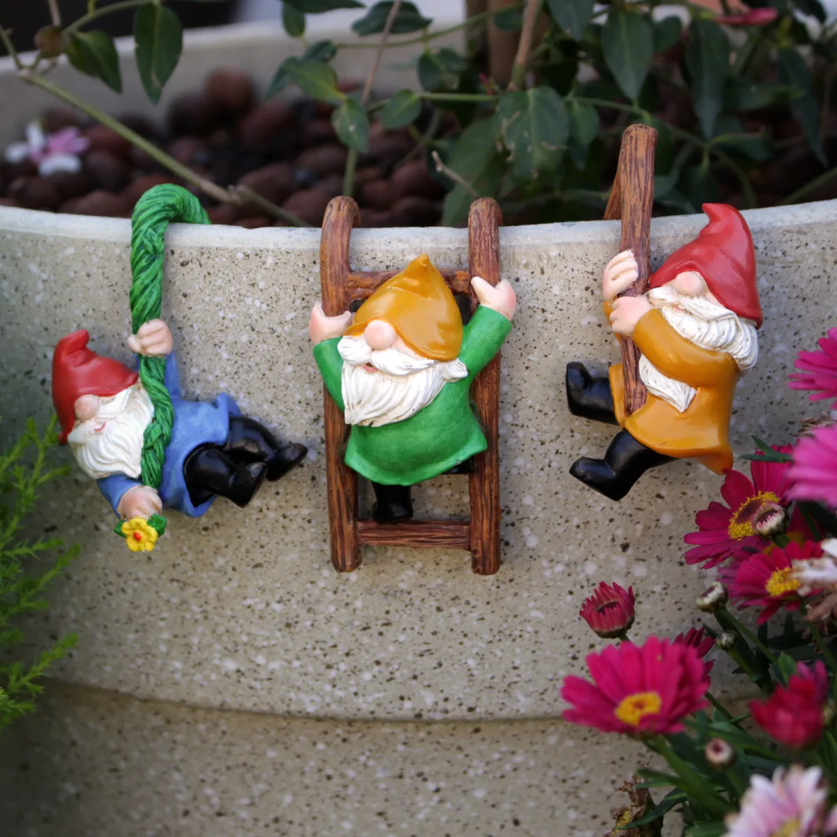 

3pcs Cute Resin Gnome Pendant for Hanging Cut Flower Pot and Home Decor Flower Pot Landscape Decoration Outdoor Garden Decor