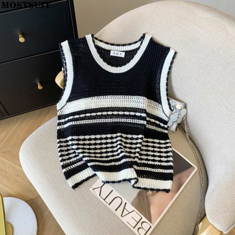 

2025 Summer Hollow Striped Knit Sweater Vest Women Crop Tops Knitwear Sleeveless O-neck Casual Fashion Chic Ladies Jumpers