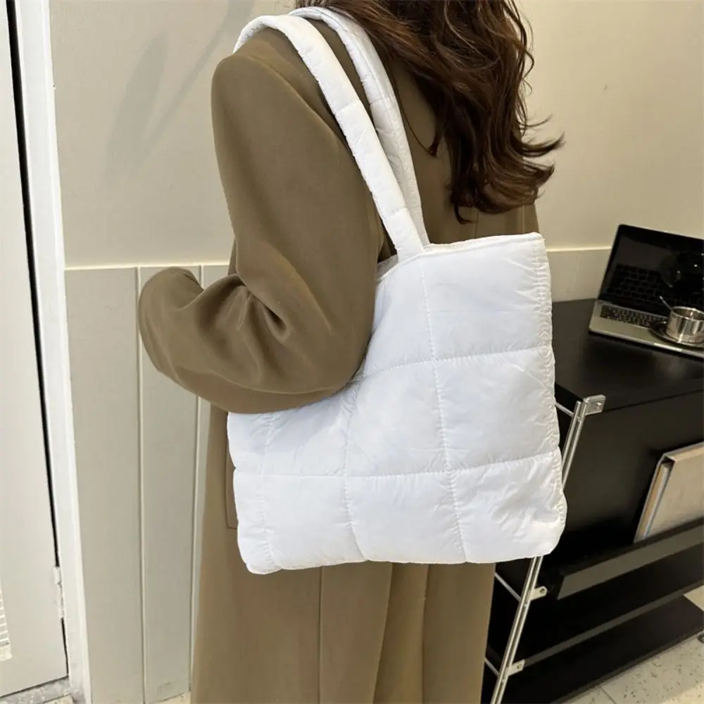

Fashion Nylon Space Cotton Handbag Solid Color Large Capacity Cloud Tote Bag Square Handle Puffy Shoulder Bag Girls