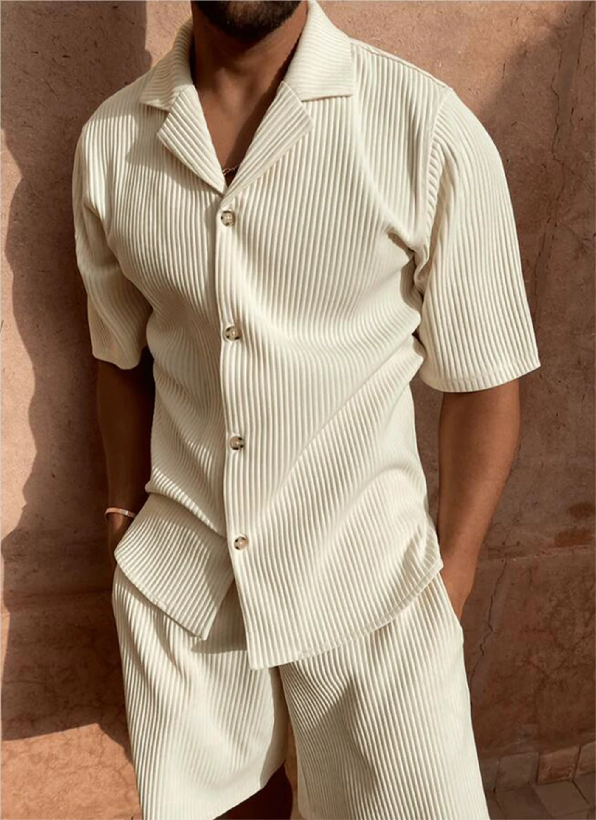 Immagine 3: Completo Estivo da Uomo in Stile Europeo e Americano, Nuovo Modello con Tessuto Waffle a Tinta Unita, Giacca a Maniche Corte con Colletto e Pantaloncini, Set Due Pezzi Primavera/Estate