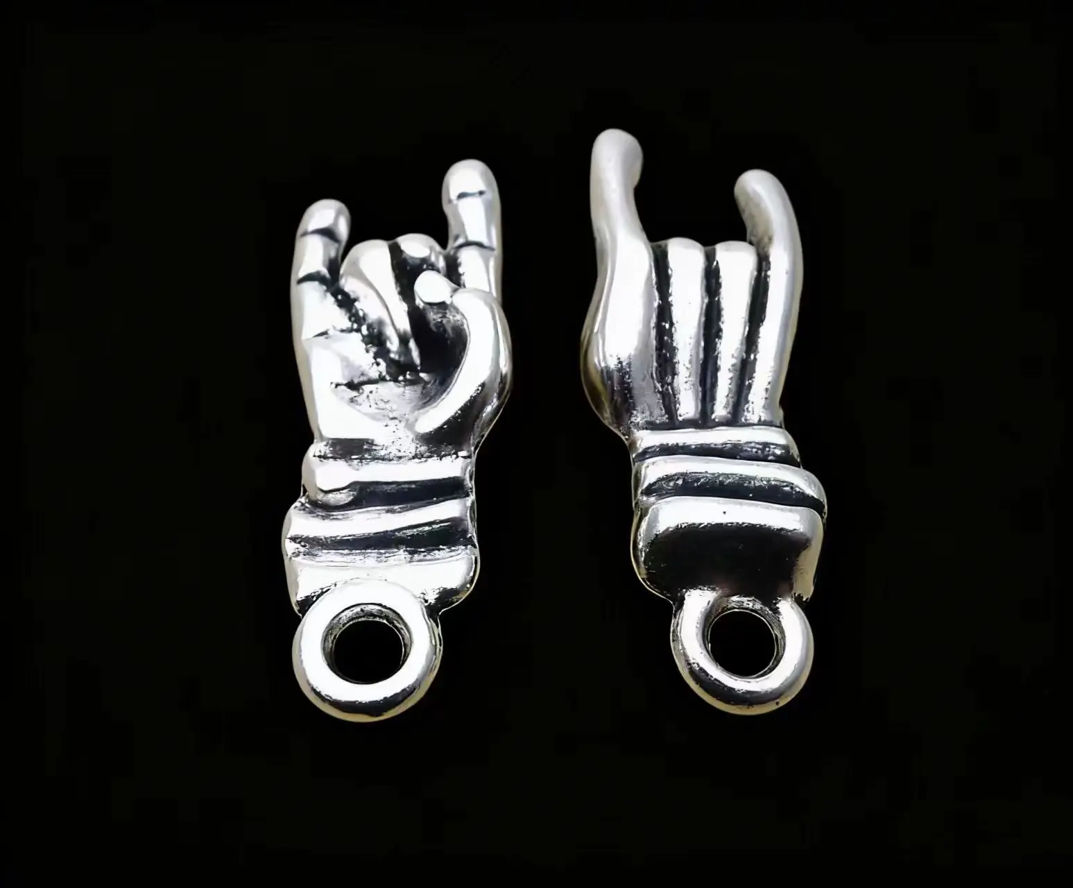 6Pcs/Lot 10*30mm Hand Pendant Antique Silver Color Finger Charm Handcraft For DIY Jewelry Making