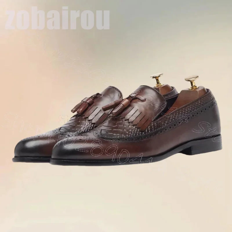 Brown Tassels Carving Design Alligator Print Loafers Fashion Slip On Men Shoes Luxurious Handmade Party Banquet Men Dress Shoes