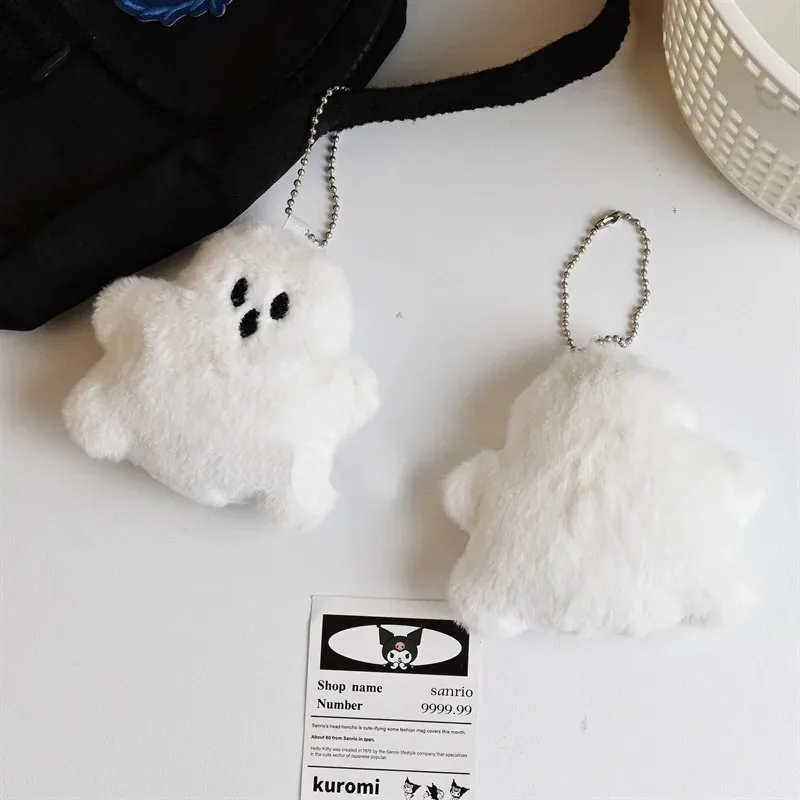 سلسلة مفاتيح شبح الهالوين سلسلة مفاتيح دمية بيضاء قطيفة حقيبة مدرسية لطيفة قلادة إكسسوارات معلقة ناعمة ورائعة