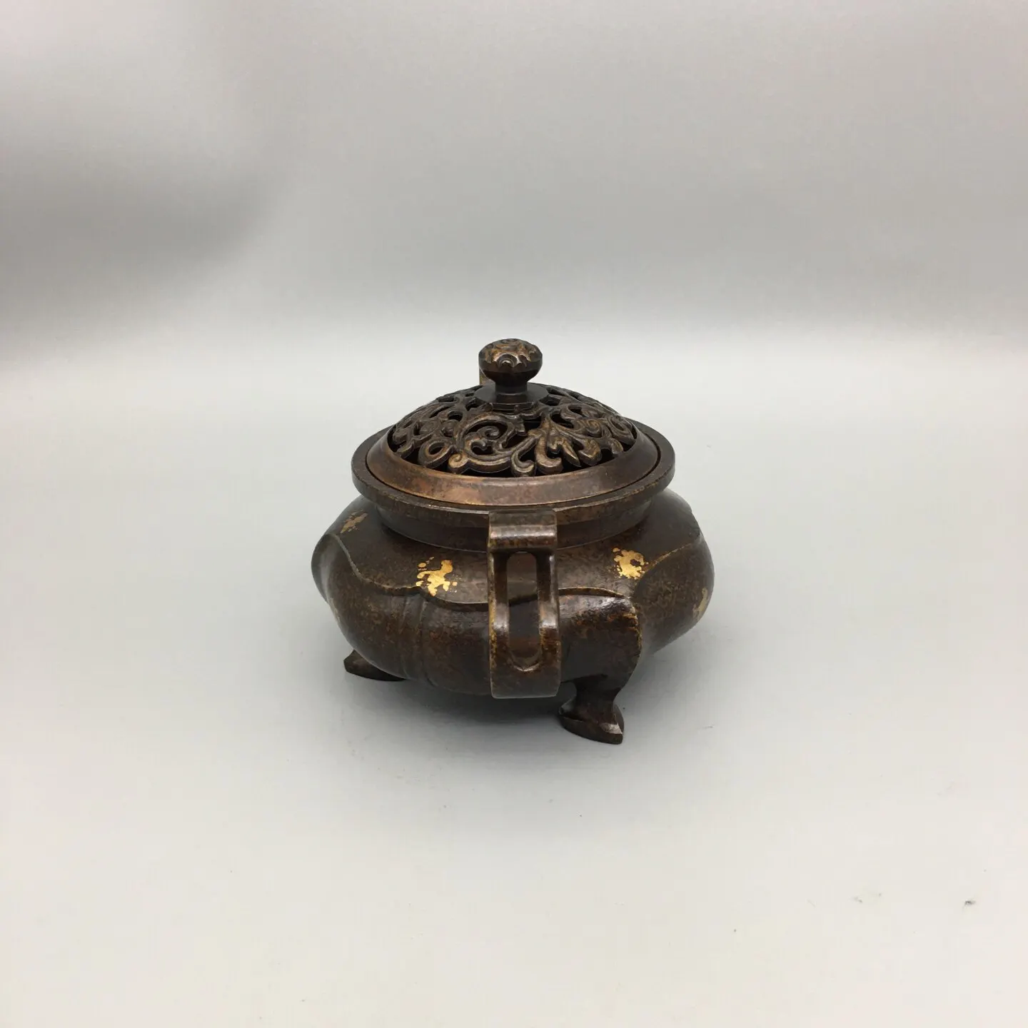 Old Tibetan Antique Pure Copper Begonia Censer Creative Copper Ornament For Home Office Use And Gifting