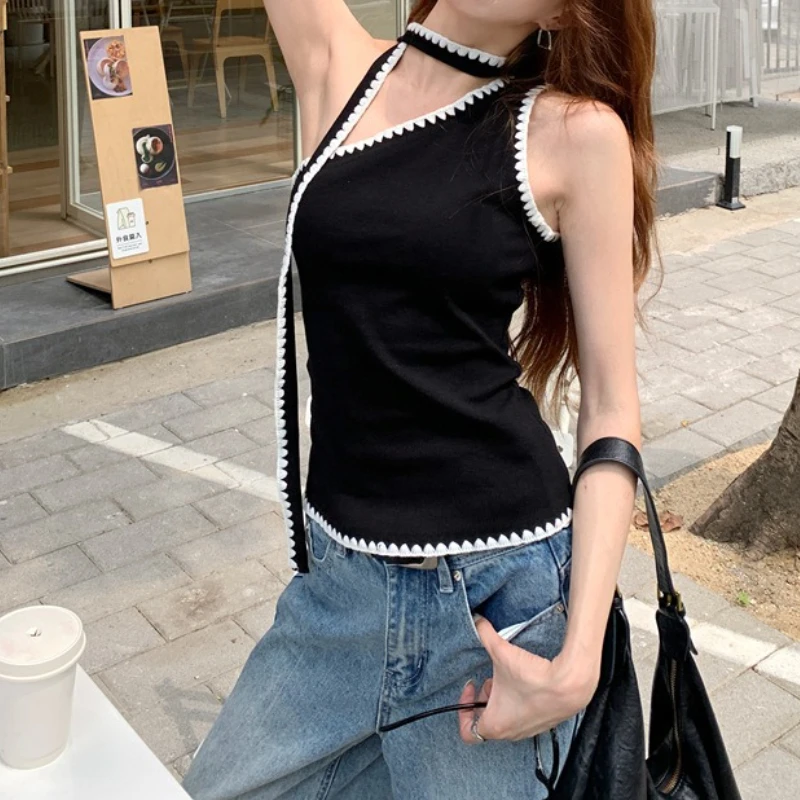 

2025 Summer Slim Fit Temperament Contrasting Color Irregular Ribbon Design Sleeveless Vest T-shirt for Women
