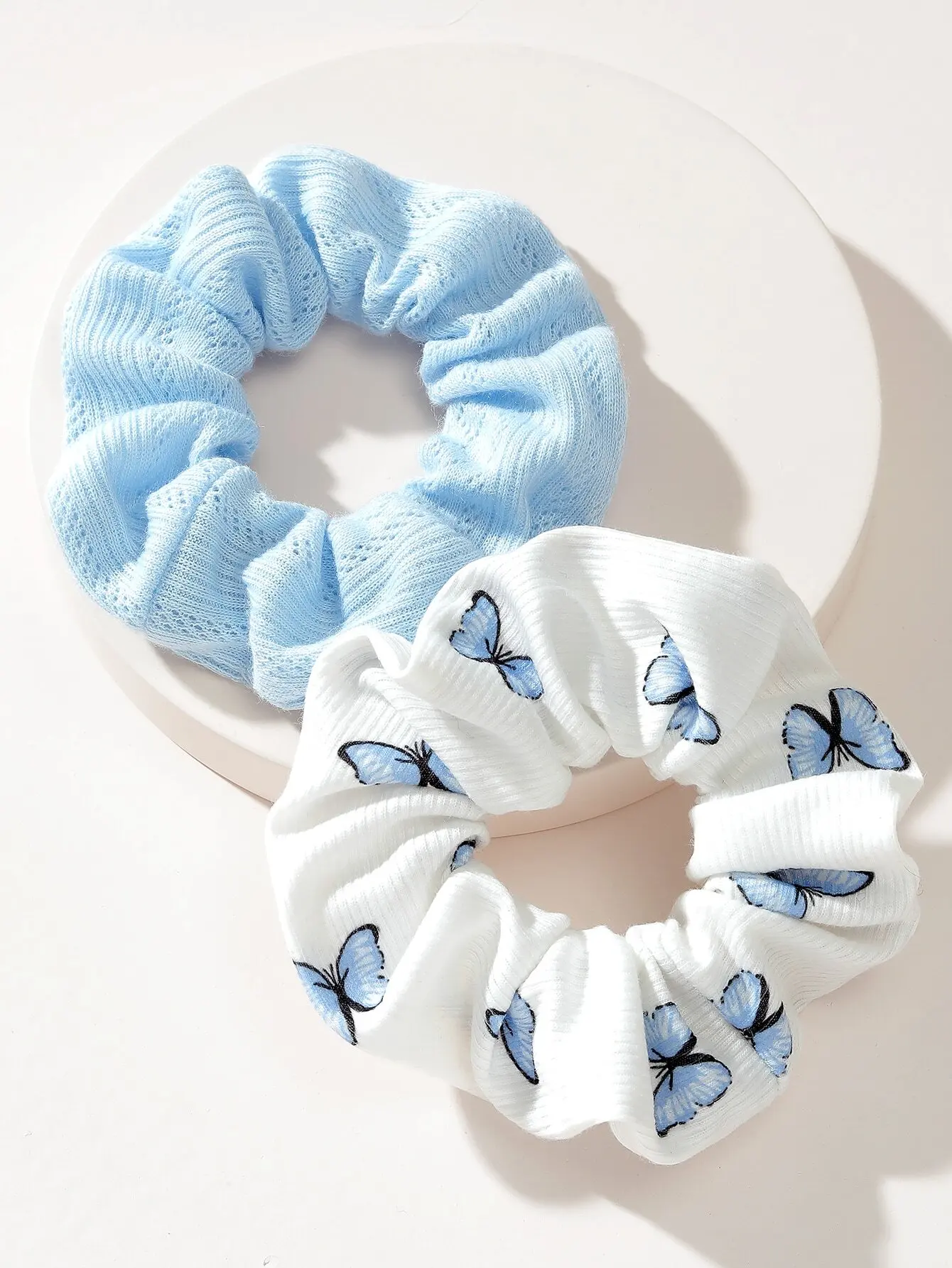 

2pcs/Set Strawberry Print Hair Scrunchies, Suitable For Daily Hairstyle Decor Hair Ties Scrunchy Hair Ties, Cute Accessories Ponytail Head Accessories Elastic Band Beauty Home Hair Accessories Hair Rubber Bands