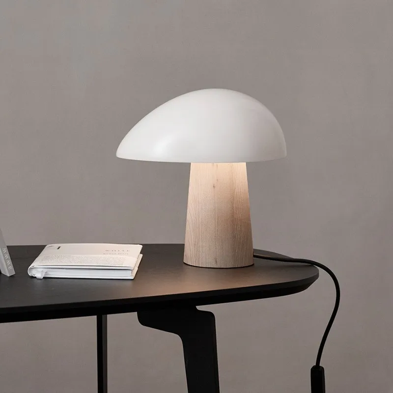 Nordic Fashion Homestay Lamp Living Room Bedroom Bedside Soft Decor Designer Creative Wood Grain Mushroom Table Lamp