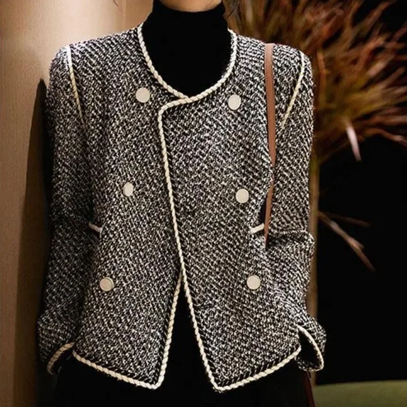 Autumn and Winter Short Tweed Jacket Women French Elegant Retro Luxury Commuter Black Round Neck Double-breasted Tops Coat Women