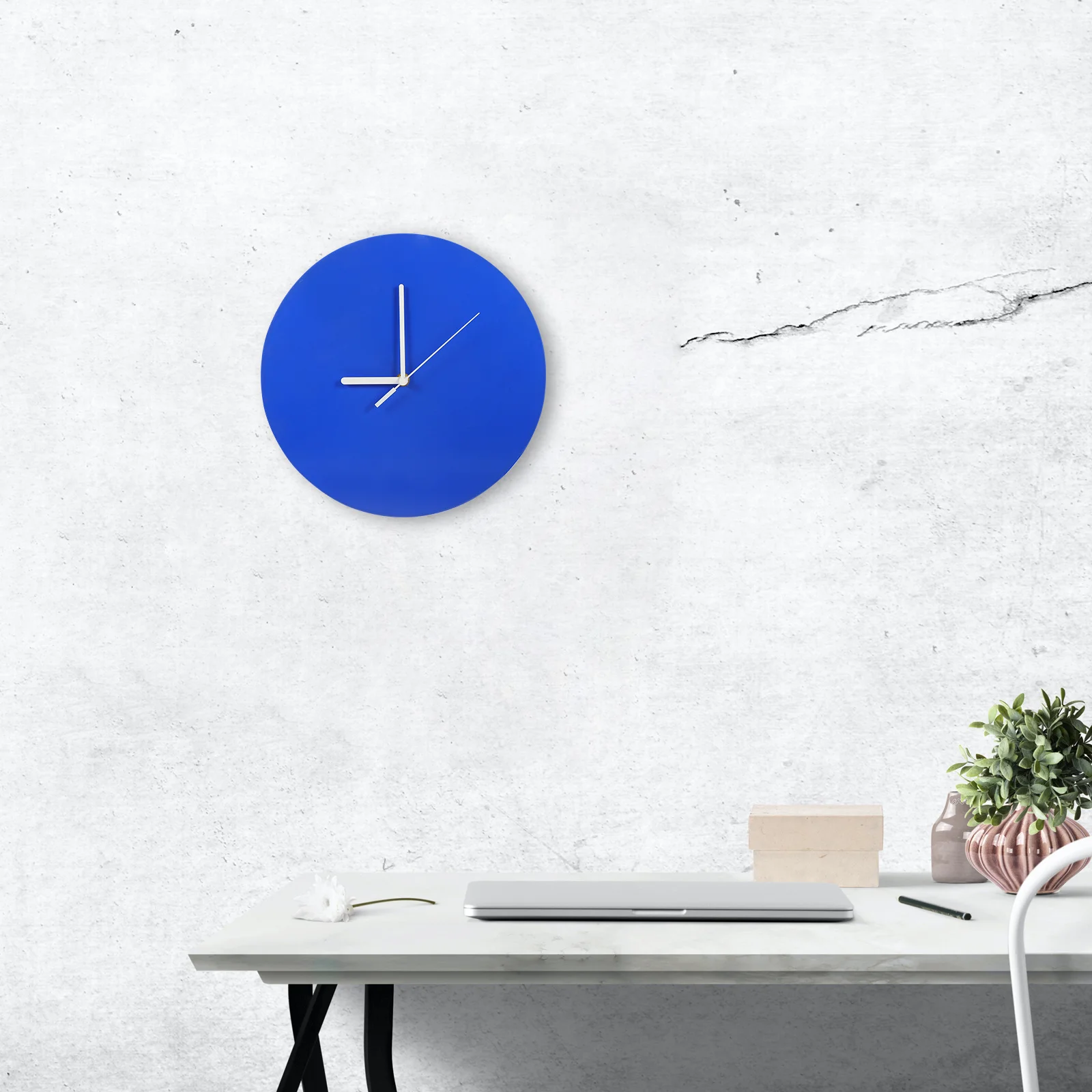 

Simple Style Wooden Wall Clock Decorative Mute Non-Ticking Clock for Living Room Bedroom Office Nordic Home Decor
