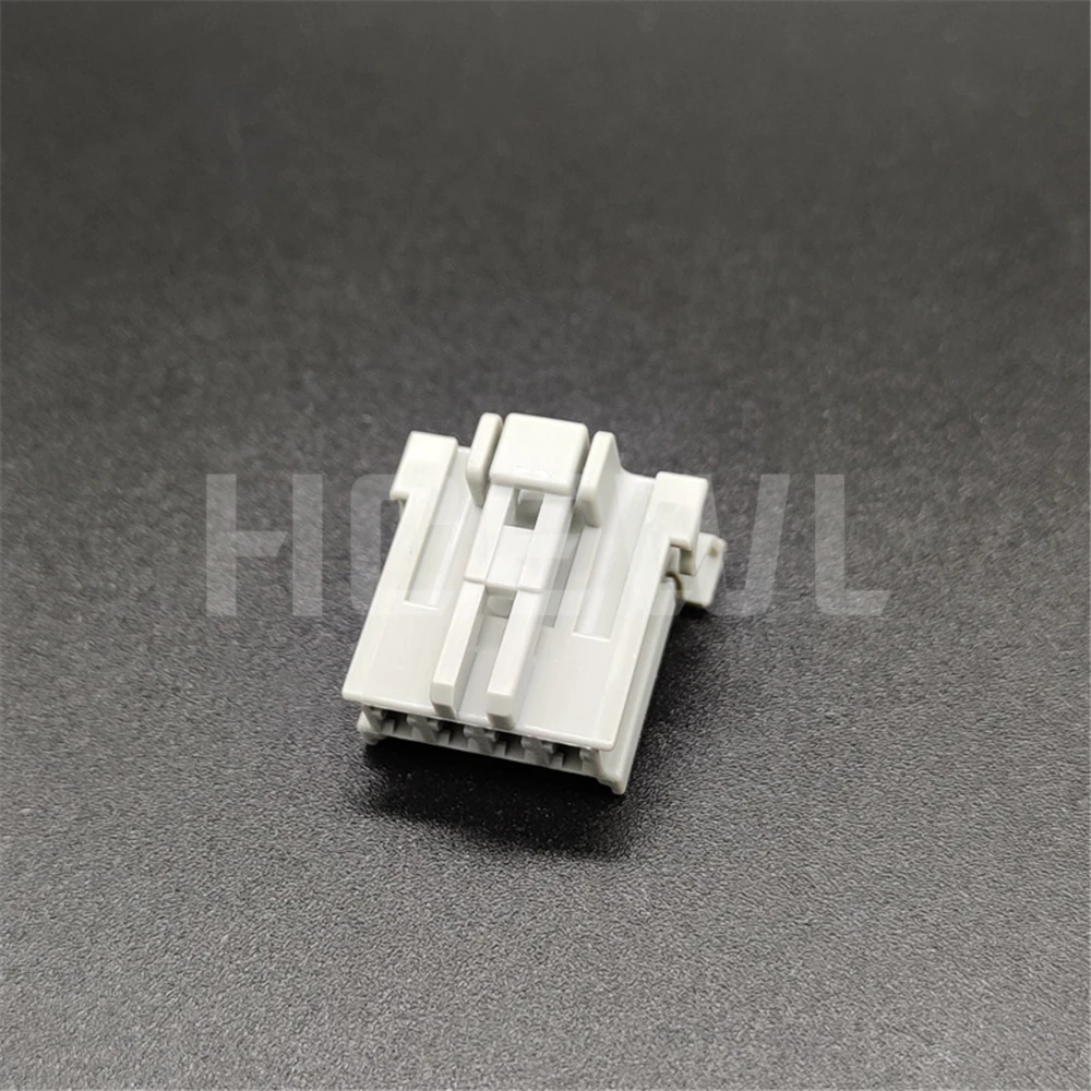 

New original high-quality 6098-0243 automotive component connector plug