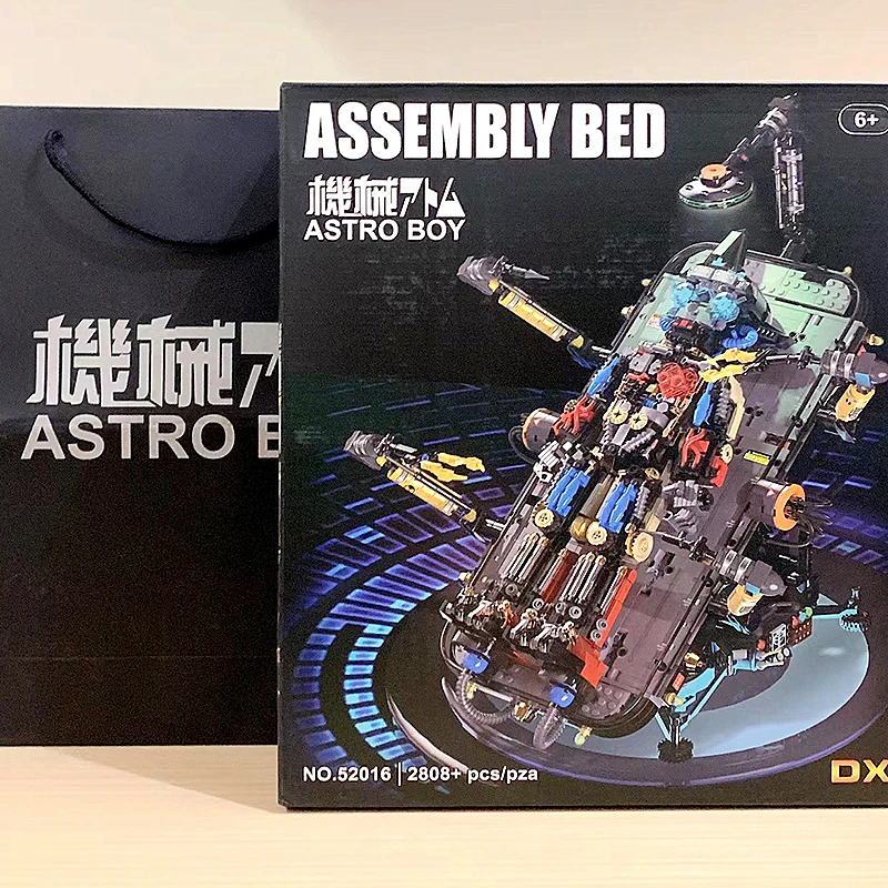 New 52016 2808pcs Cartoon Astro Boy Assembly Bed Building Blocks Bricks Collectible Figure Models Toys Birthday Gifts