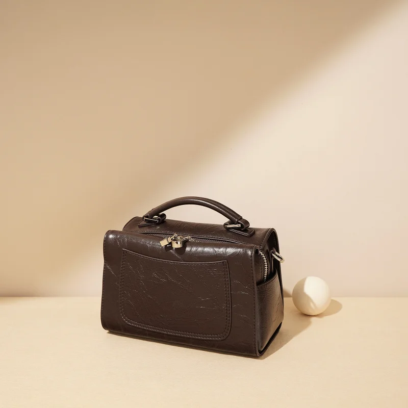 

Versatile Top Grain Leather Box Bag2025Genuine Leather Simple Commuter Niche Design Single Shoulder Crossbody Bag