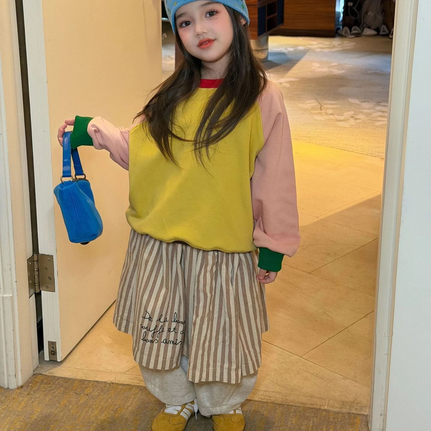 Girls Suit 2026 Autumn and Winter New Childrens Wear Korean Girl Baby Matching Color Round Neck Hoodie and Pants Two-piece Set