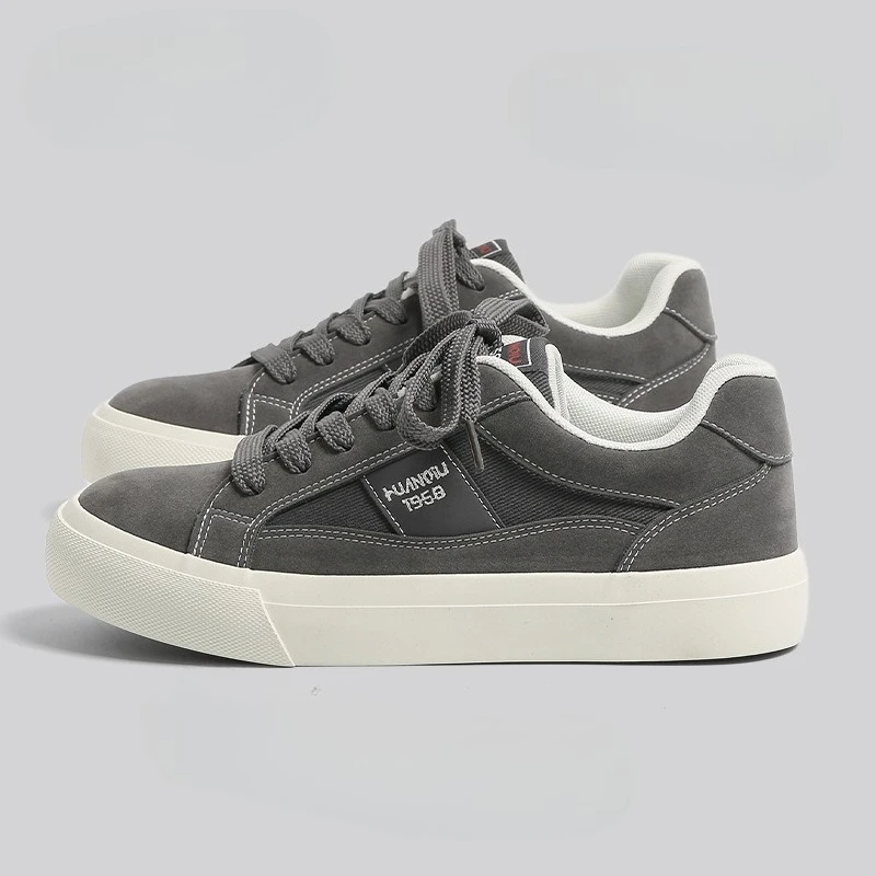 

2025 New Fashion Men's Shoes Outdoor Non Slip Casual Men's Shoes Comfortable Casual Shoes Lightweight and Comfortable Sneakers