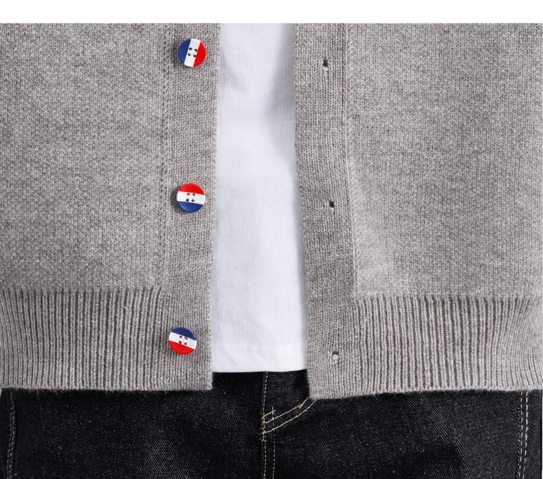 Neuer Designer-Strickcardigan mit Luxuriösem Niedlichem Kleinen Hundeaufdruck für Herbst und Winter, Klassischer Knopfleisten-Strickpullover, Modischer Personalisierter Pullover – Detail 17