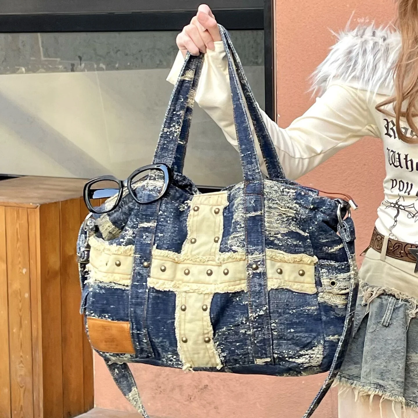 

Washed Denim Women Handbag Luxury Rivet Designer Shoulder Crossbody Bag for Female Large Capacity Shopper Bag big totes