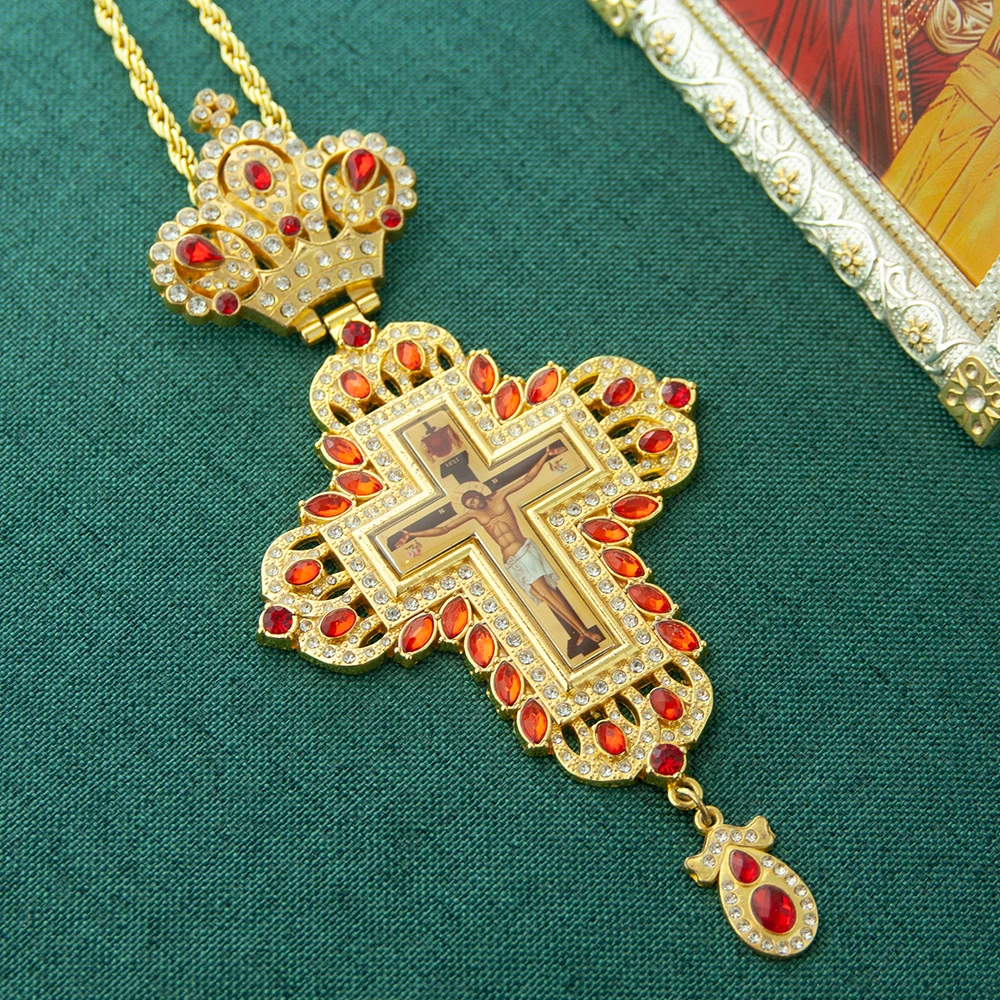 HTISOK Goldfarbenes Orthodoxes Kreuz-Anhänger mit farbigen Strasssteinen, christliches Kruzifix, religiöses Geschenk für Männer und Frauen mit Box – Detail 13