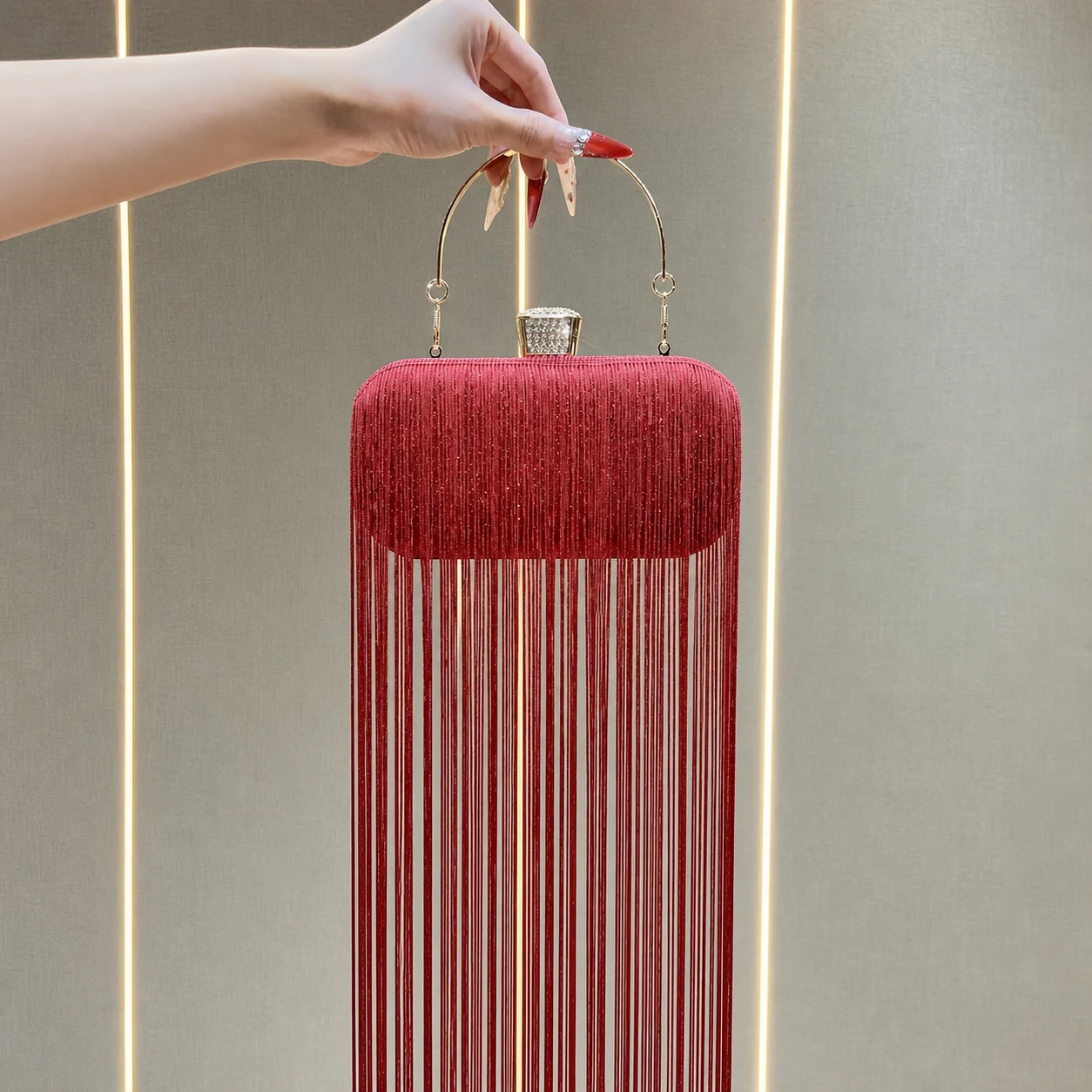 Top Handle Bag Glitter Fringe Handbag Metal Lock Clutch Shimmering Evening Clutch Bag For Formal Outfit Cocktail Party