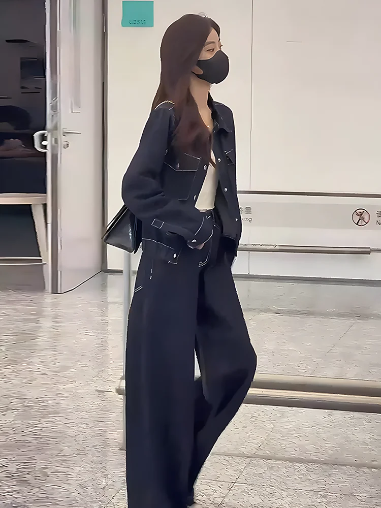 

Модный комплект: джинсовая куртка и брюки с широкими штанинами для женщин, весна 2025, новинка, из полиэстера