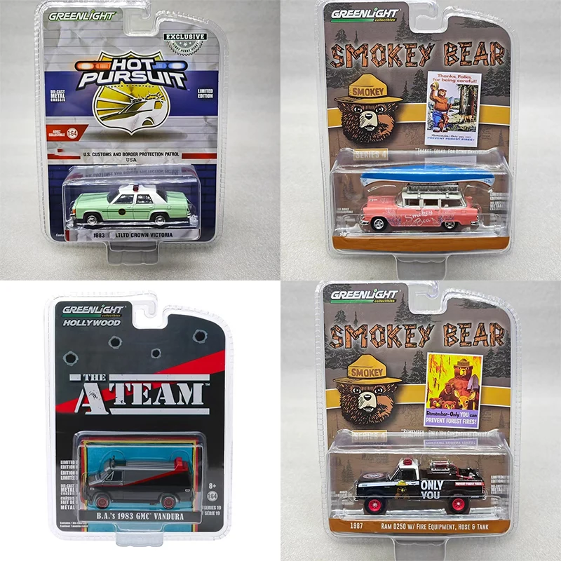 

GreenLight 1:64 Muddy Version of Tianlong Agents Crown Victoria Two-Ten Townsman Dodge Ram Series Alloy Model Collect Ornaments
