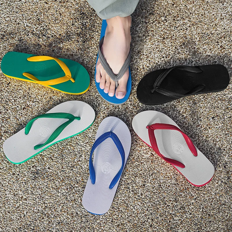 Hot Slippers For Man Outdoor Mans Flip Flops Popular Model Casual Shoes Water Beach Sole Shoe Non-slip Hard-wearing New Style