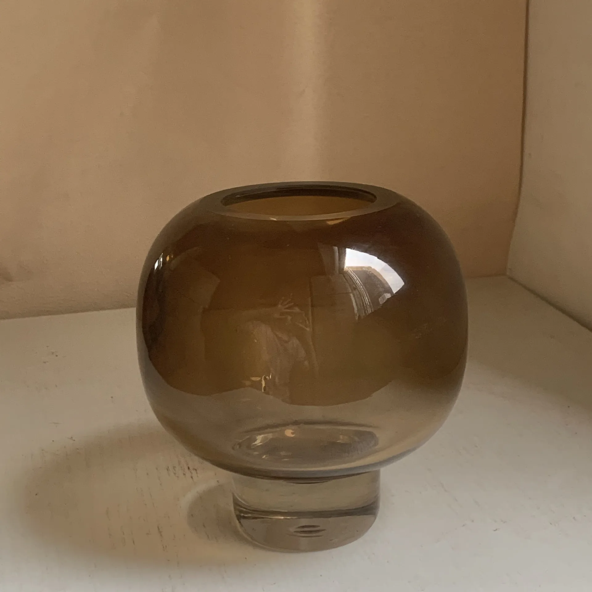 Ornamento de combinação de placa de frutas de vidro de luxo leve simples, designer de alta qualidade de vaso marrom, desktop de restaurante convidado geométrico