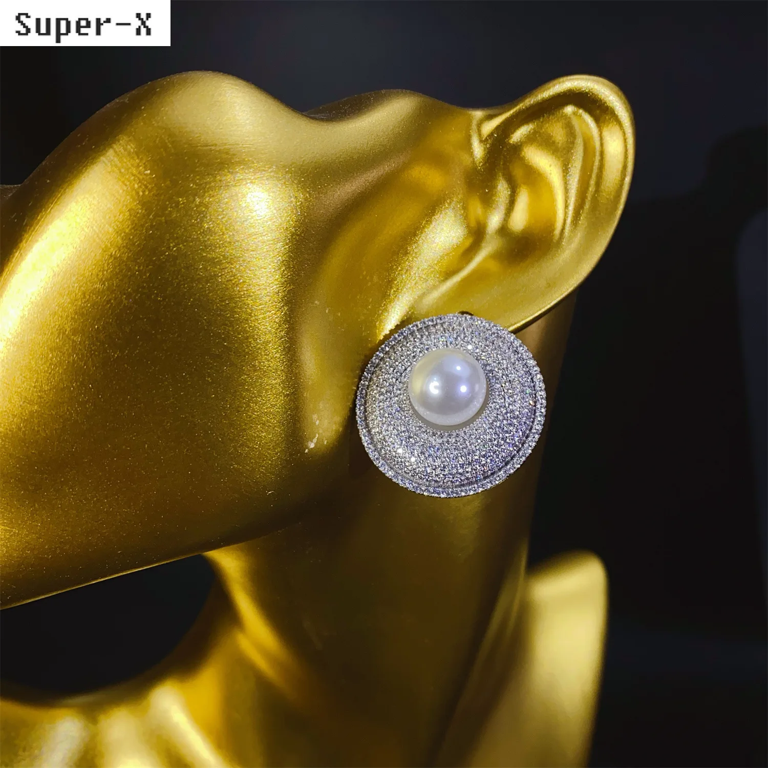 

Роскошные круглые серьги-гвоздики серебристого и золотого цвета, блестящие украшения, вечерние серьги-гвоздики с белым жемчугом, серьги-гвоздики невесты, свадебный женский подарок