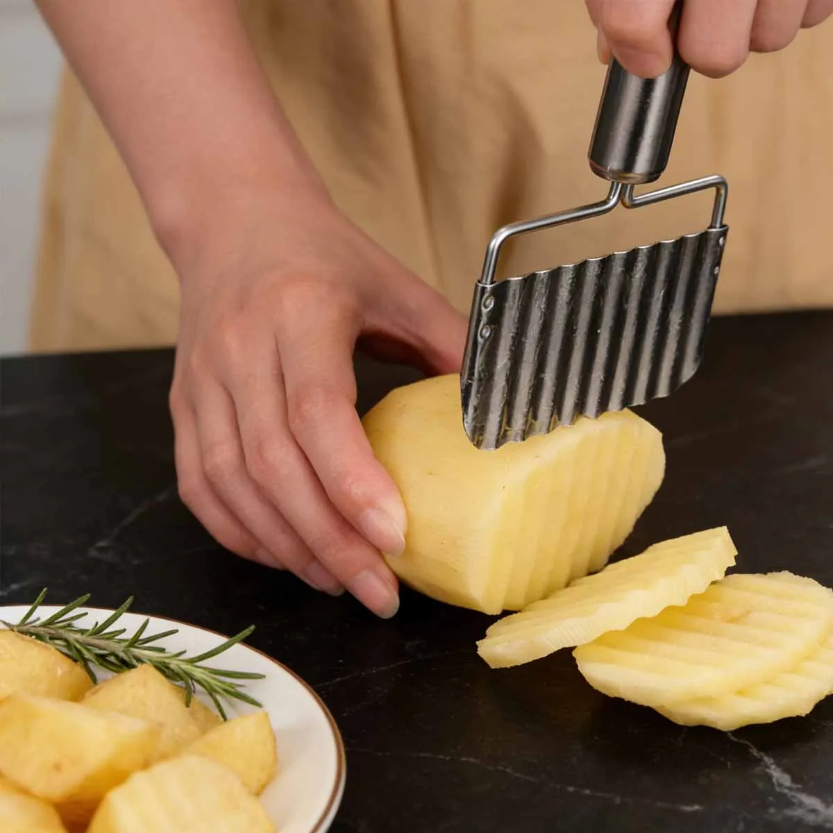 1pc-Wave Knife Household Kitchen Multi-purpose Vegetable Slicer Potato Slicer French Fries Cut Flower Knife
