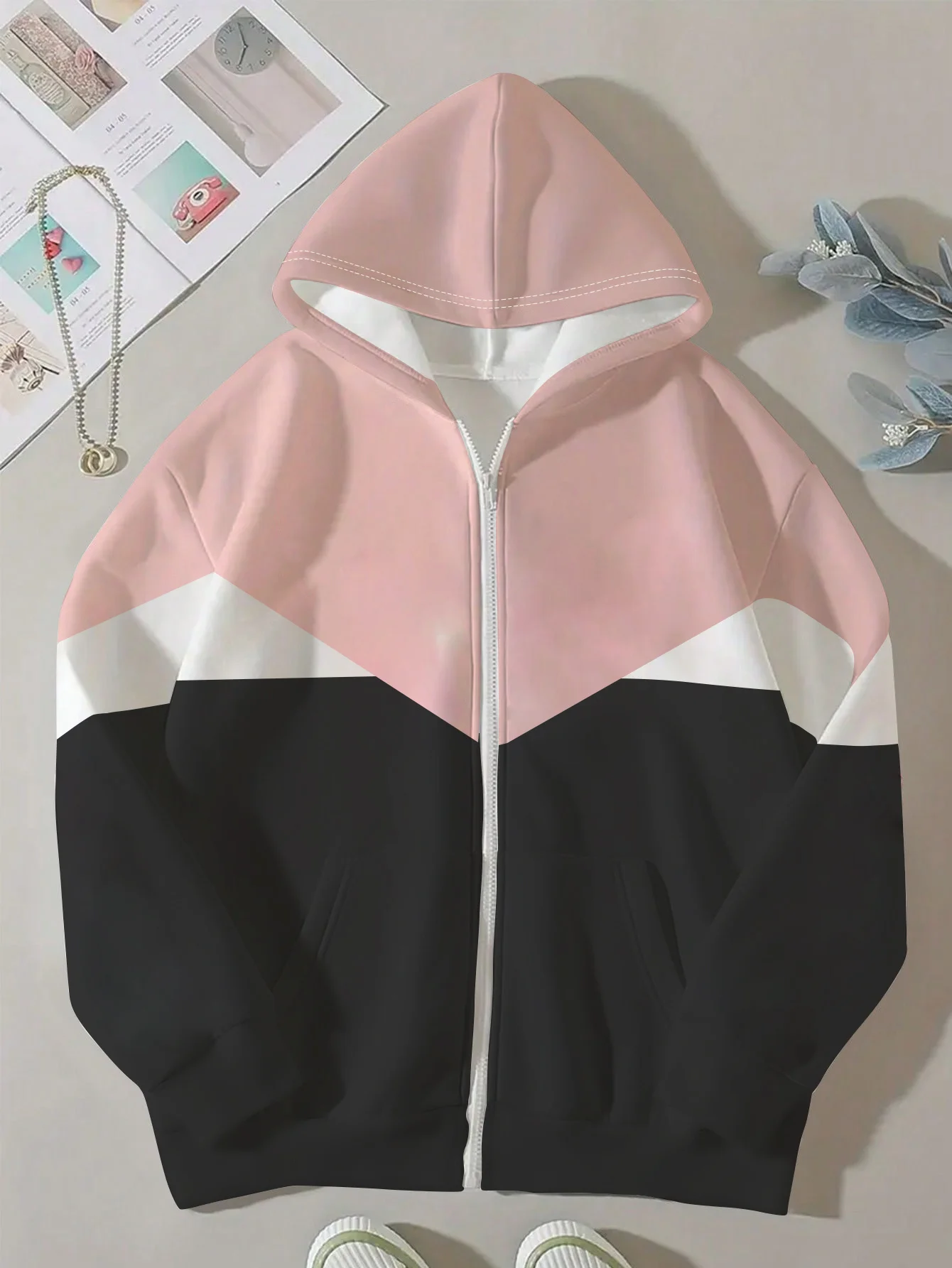 Women Plus Size Color Block Zip Up Hoodie Jacket,Long Sleeve Hooded Sweatshirt With Pockets, Casual Loose Winter Outerwear