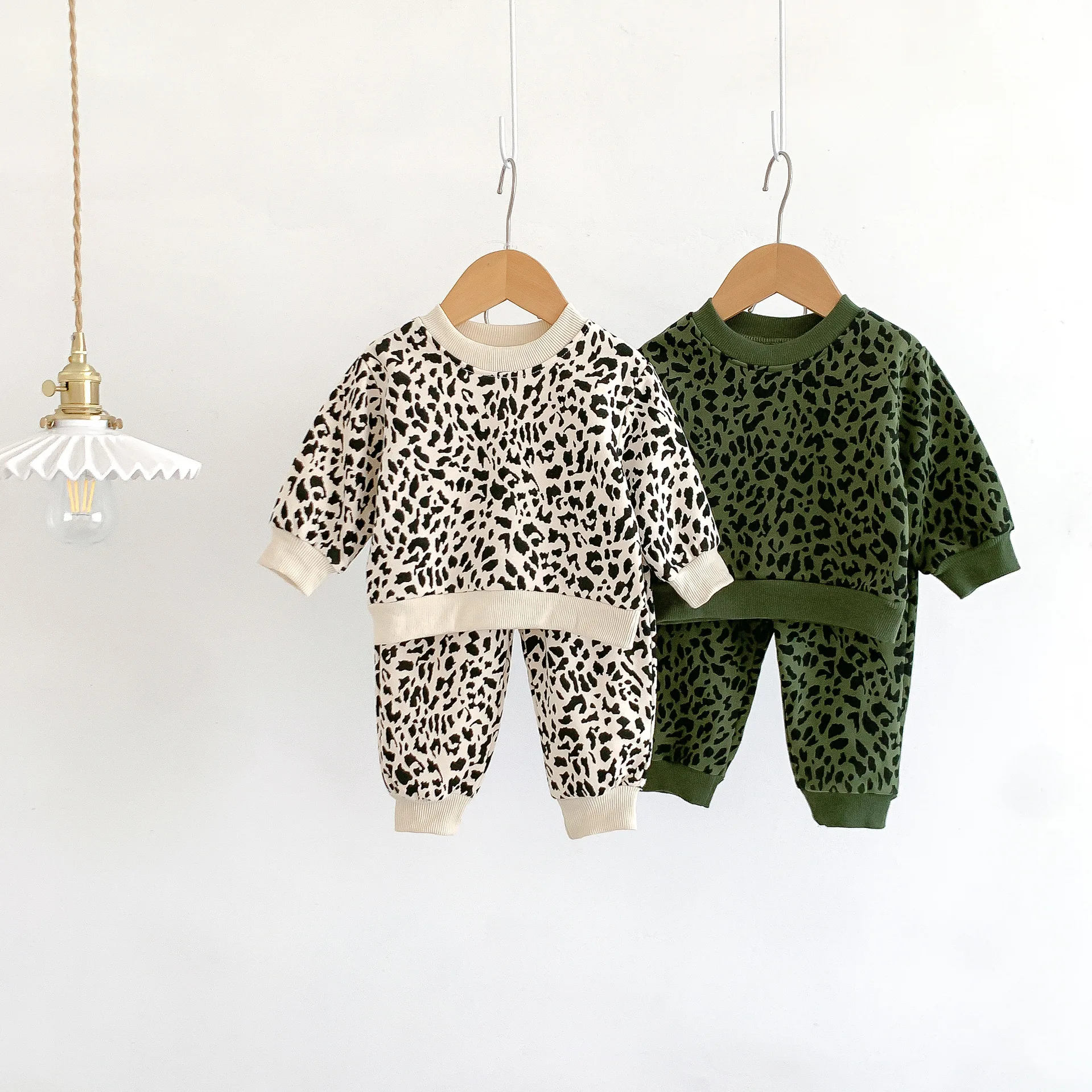 Autumn Baby Super Bird Boy Girl Tricot Babies Clothes Wholesale Leopard Print Sweatshirt Cotton Long Sleeve Suit Kids Outfit Set