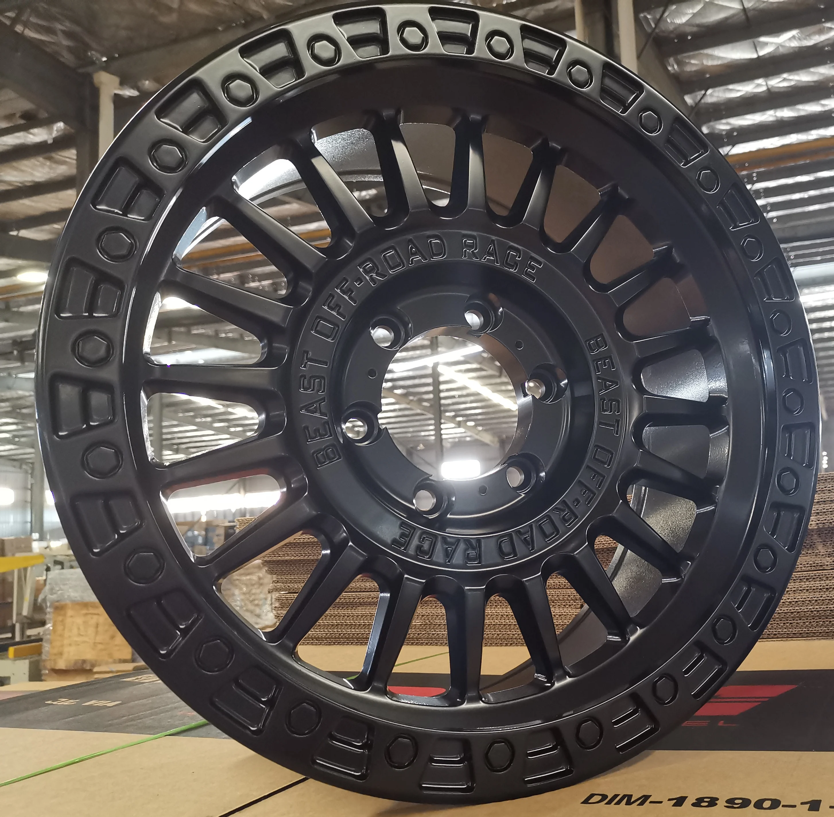 حار بيع 17x9.0 18x9.0 على الطرق الوعرة عجلة سبائك الألومنيوم 4x4 الحافات مع Pcd 5/6x139.7-150