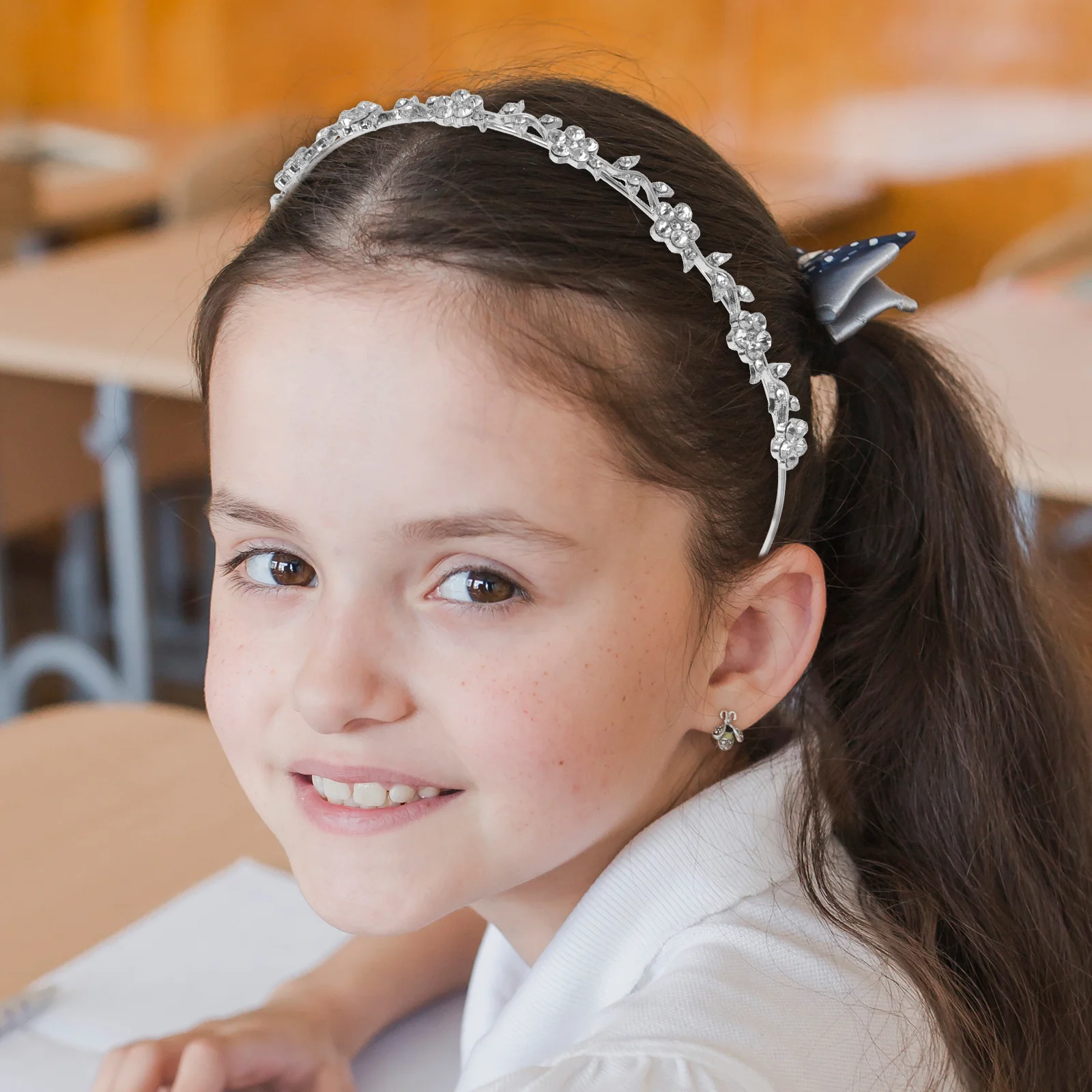 

4Pcs Rhinestones Pearl Headbands Bridal Wedding Hairband Lightweight Comfortable for Brides Bridal Wedding Hairband