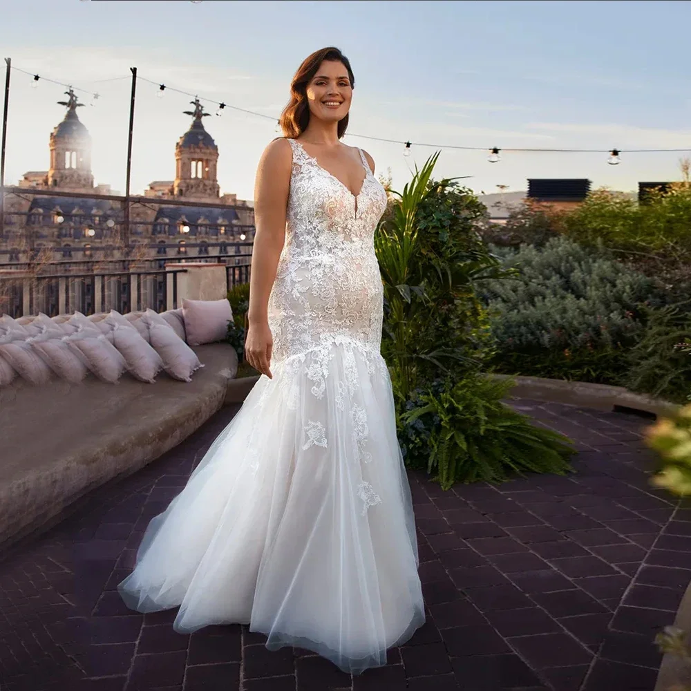

Vintage Mermaid Plus Size Wedding Dress V Neck Cap Sleeve Floor Length Aplique Lace Bridal Gown Backless Custom Robe De Mariee