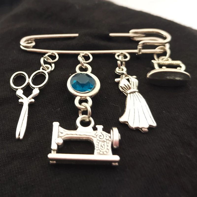 New fashion scissors, clothing sewing machine, brooch, brooch jewelry for fashion designers to use