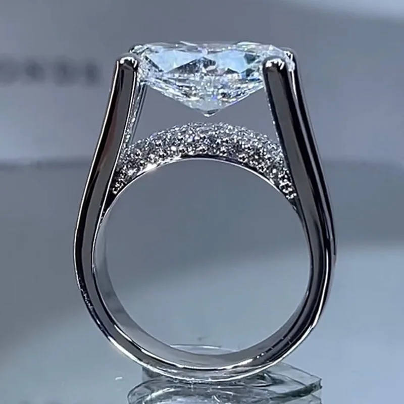 Foydjew 2024 New Trend Round Shiny High Carbon Diamond Engagement Rings Wedding Anniversary Eternal Heart Zircon Ring For Women