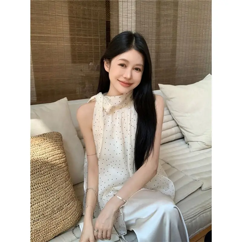 女性用ノースリーブタンクトップ,レースボウ,ハンギングネック,ユニークでルーズなトップ,フレンチスタイル,柔らかくて優しい,新しい夏のコレクション2022