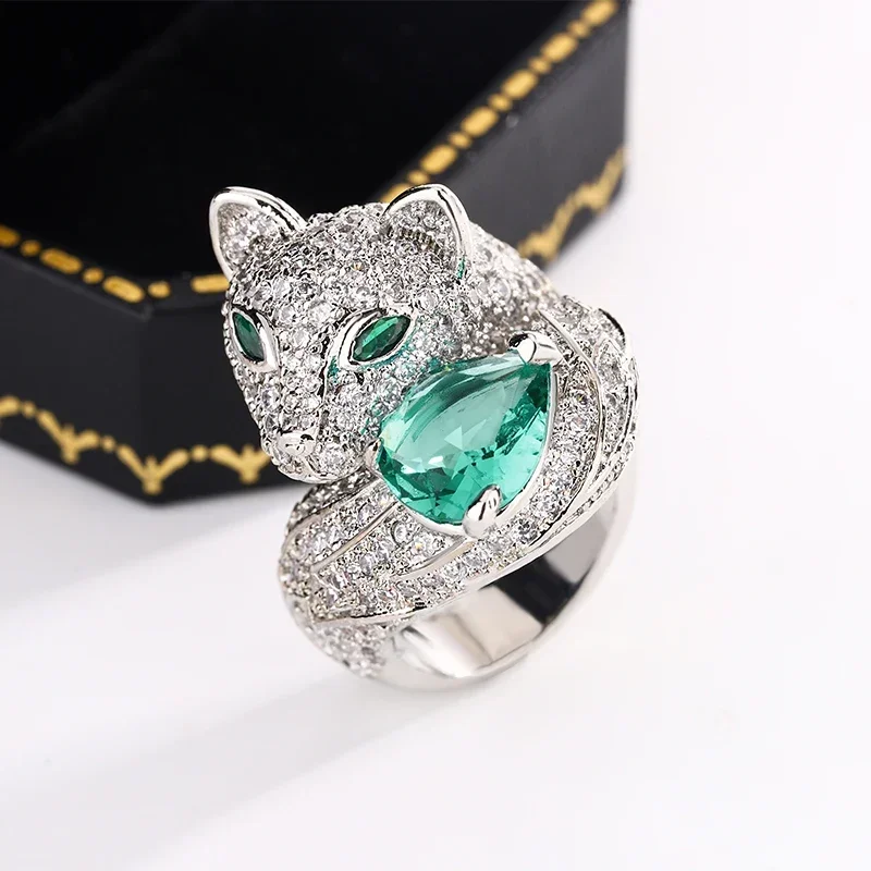 

Creative Leopard Head with Green Eyes Stud Ring For Women 925 Silver Micro Paved with CZ Stone Animal Earring Jewelry Fox Ring