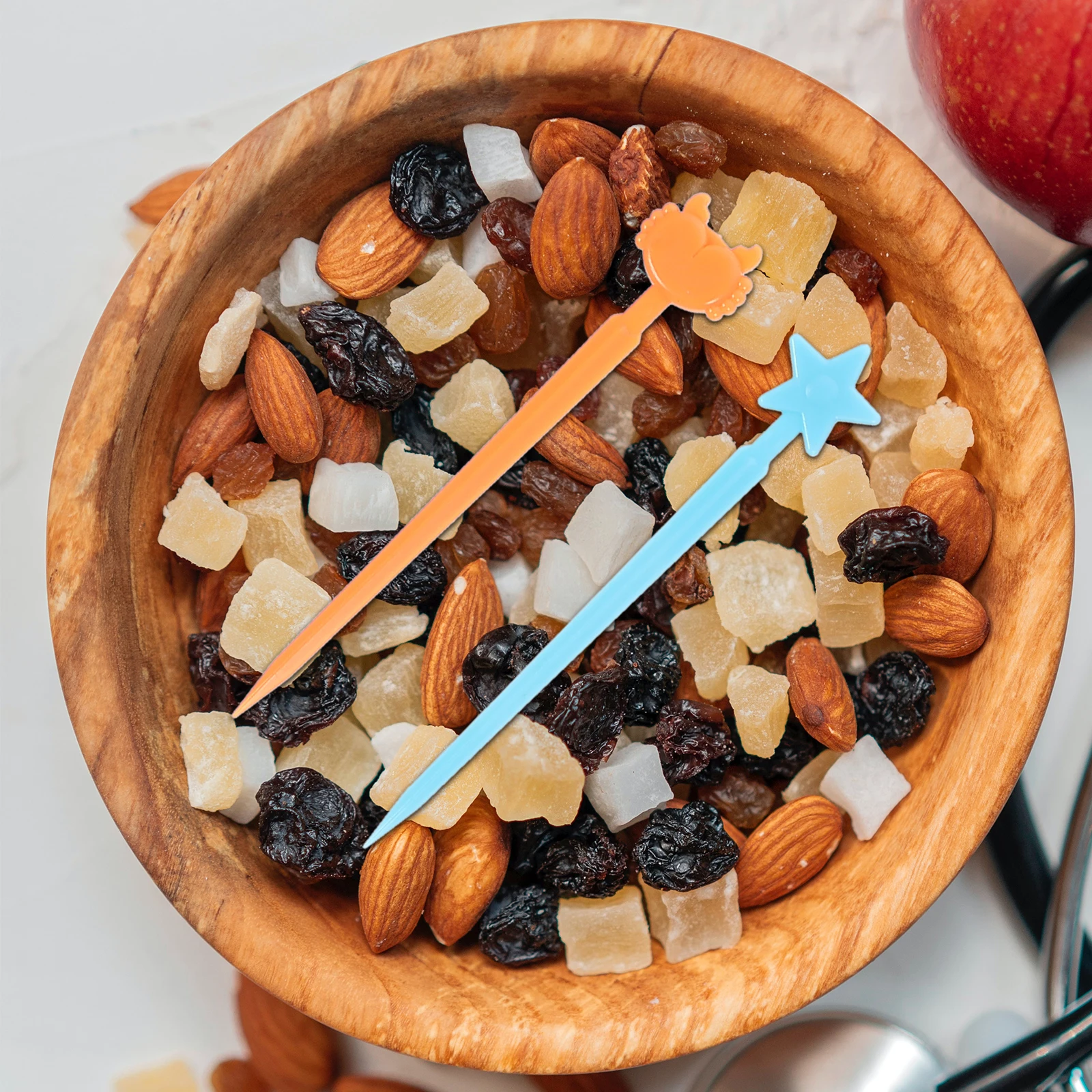 

40Pcs Creative Fruit Toothpicks Plastic Picks for Fruits Desserts Cakes Appetizers Party Supplies Decor Fruit Picks