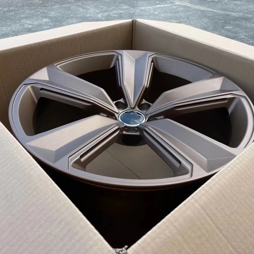 متوفر في المخزون 18 19 20 بوصة إطارات عجلات مصنوعة من خليط معدني عرض 8.0J 8.5J 9.0J PCD 5*112 لإطارات عجلات سيارة الركاب