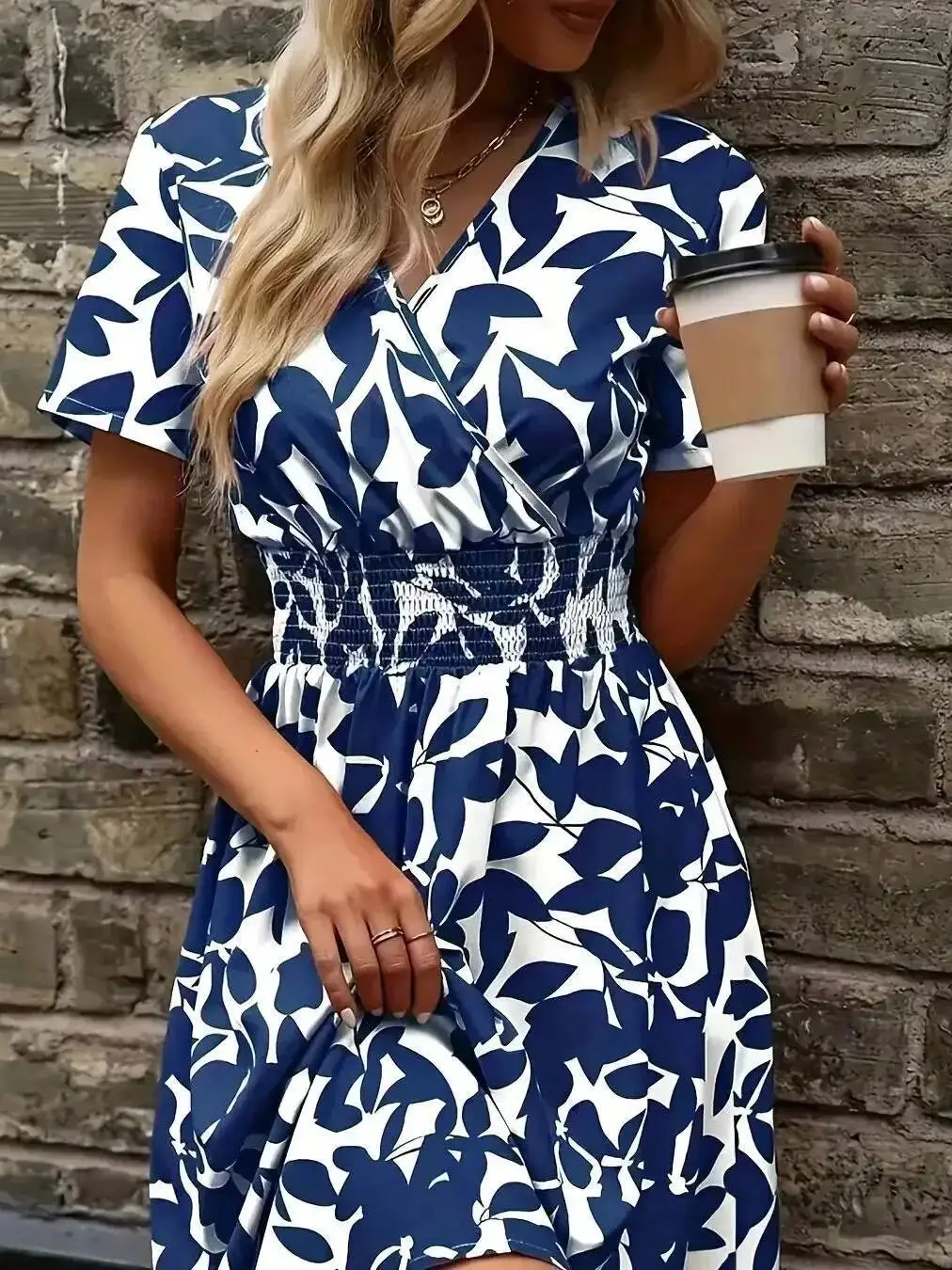 2025 europeu americano nova primavera verão de manga curta com decote em v folha floral bainha grande saia cintura vestido vestidos topos 2kd7