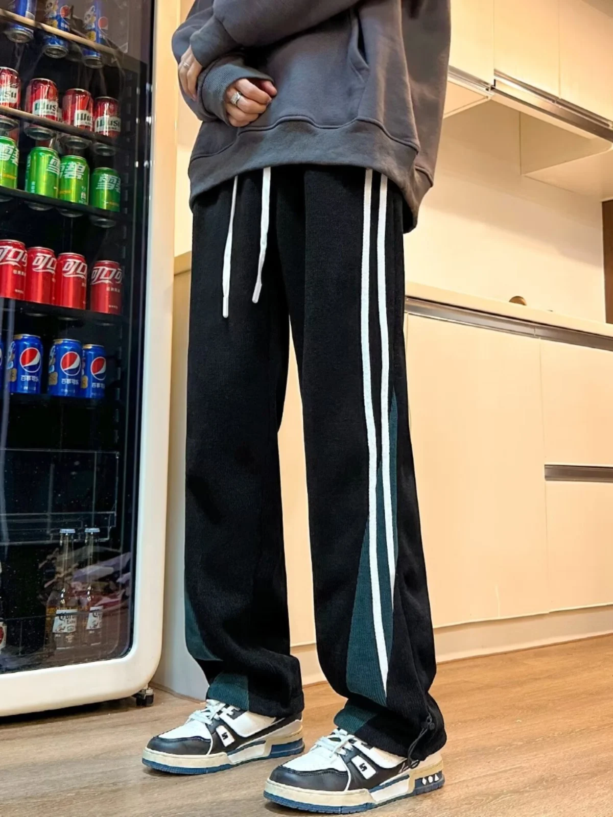 

Мужские прямые брюки в полоску, повседневные, в стиле High Street, модные, осенняя коллекция, с низкой эластичностью, стандартный крой, тонкие