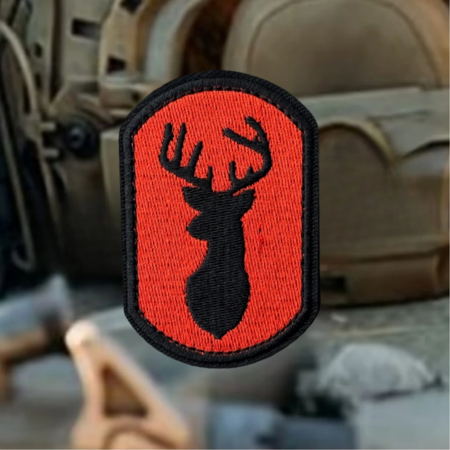 Parche bordado táctico pistola naranja – Deer Hunter militar mochila