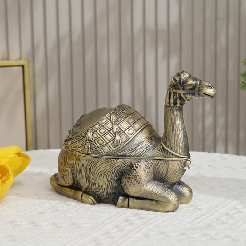 Creative Camel Ashtray Retro Windproof Metal Ashtray with Lid Home Living Room Coffee Table Ash Storage Container