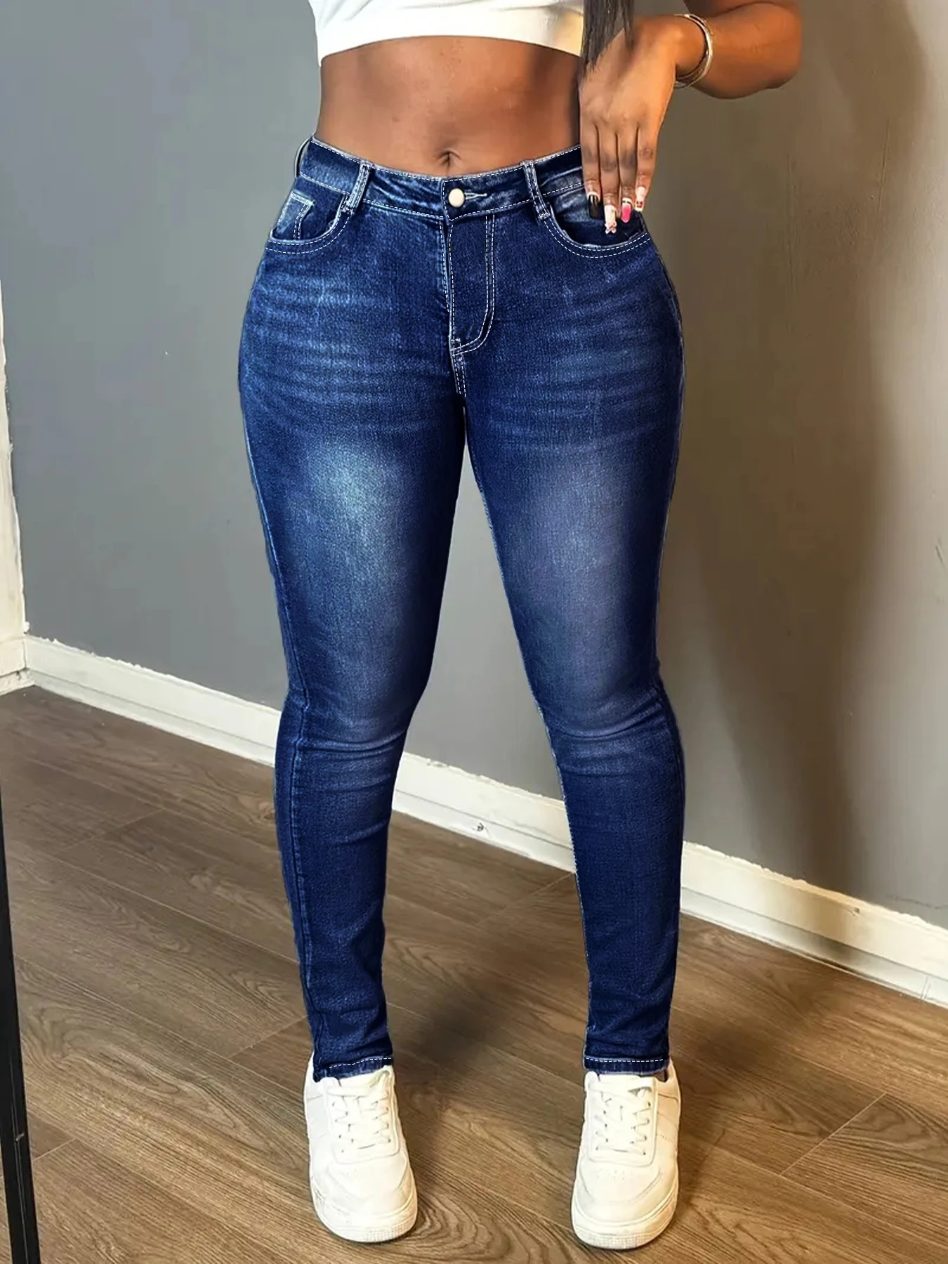 

Plus Size Women's Mid-Wash High Waist Jeans Deep Blue Slim Fit Denim Suitable for Campus Work And Minimalist Style