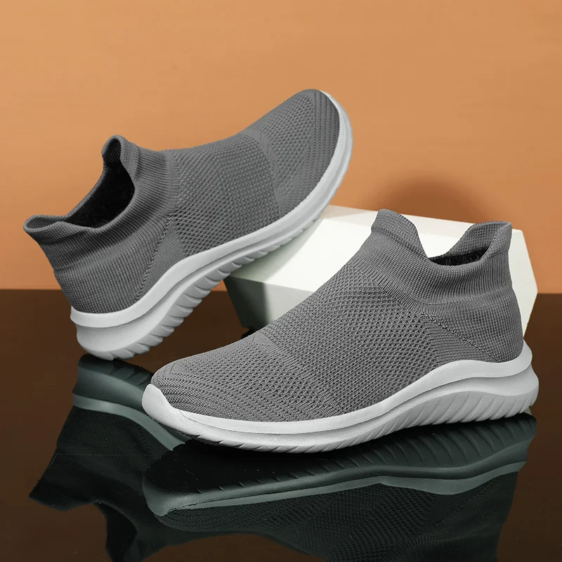 

New Autumn Winter Versatile Mens Womens Sports Shoes Soft and Non Slip Lightweight Running Shoes Snug and Warm Walking Shoes